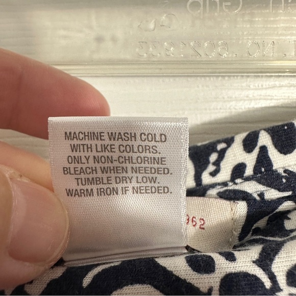 Dress Barn size Med., a-line, swingy skirt with wide stretch waist, blue/white - Picture 5 of 6